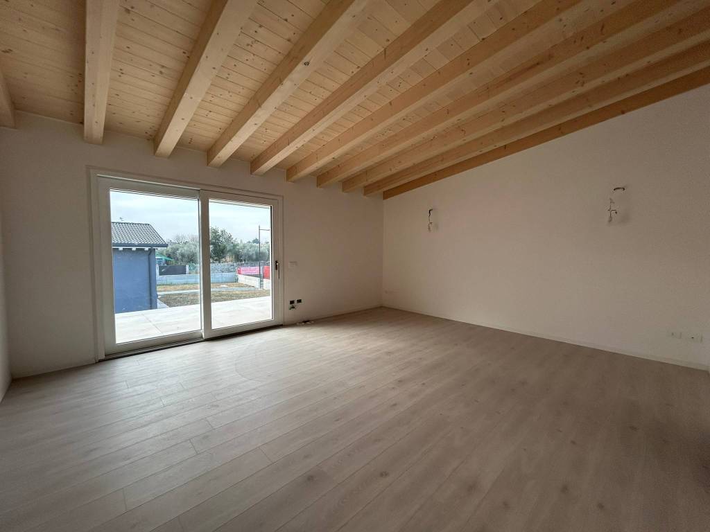 appartamento in vendita a Rosà in zona Travettore