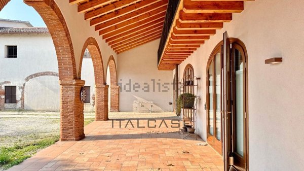 casa indipendente in vendita a Rosà