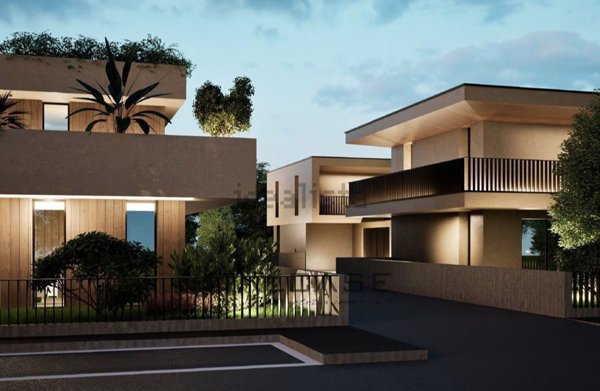 casa indipendente in vendita a Rosà