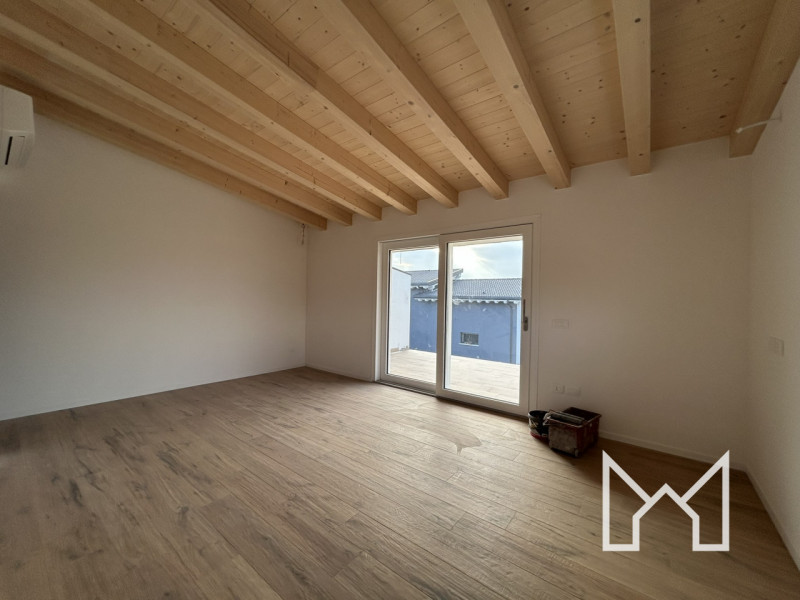 appartamento in vendita a Rosà in zona Travettore