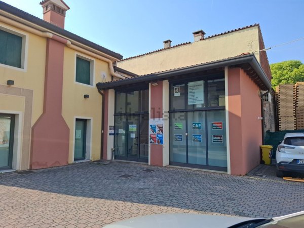 ufficio in vendita a Rosà