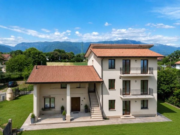 appartamento in vendita a Rosà
