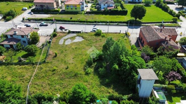 terreno edificabile in vendita a Rosà in zona Cusinati