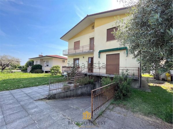 casa indipendente in vendita a Rosà in zona Cusinati