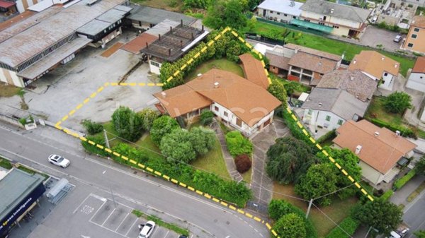 casa indipendente in vendita a Rosà in zona Cusinati