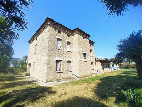 casa indipendente in vendita a Rosà in zona San Pietro