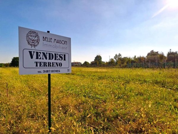 terreno in vendita a Rosà in zona Cusinati