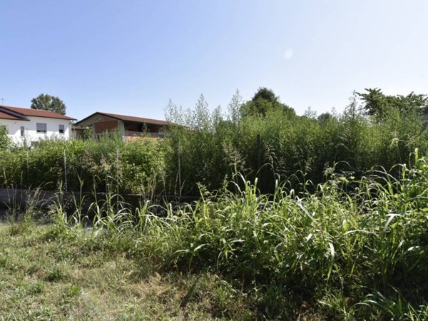 terreno edificabile in vendita a Rossano Veneto