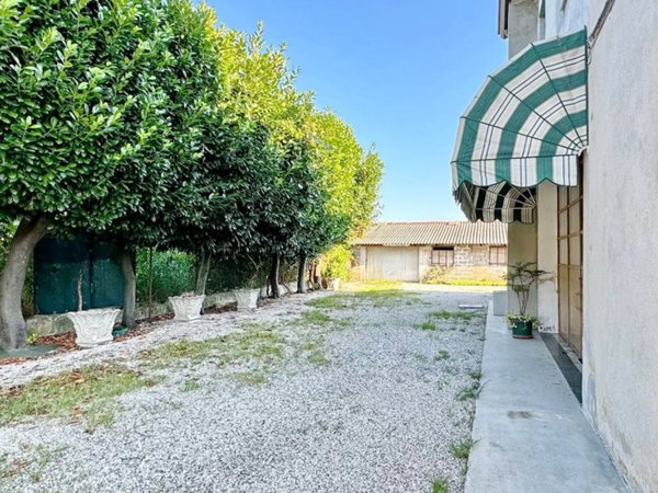 casa indipendente in vendita a Rossano Veneto