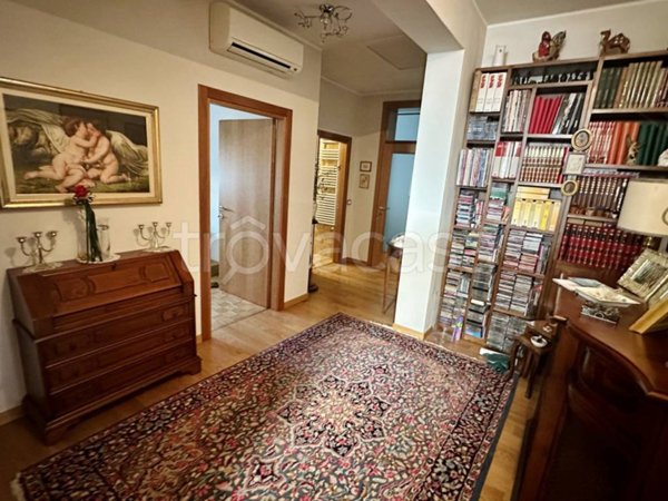 casa indipendente in vendita a Rossano Veneto in zona Mottinello