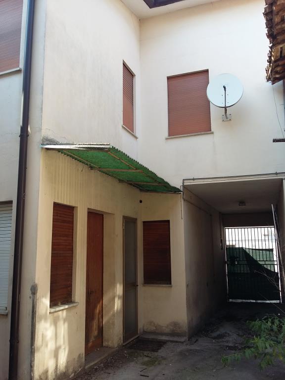 casa indipendente in vendita a Rossano Veneto