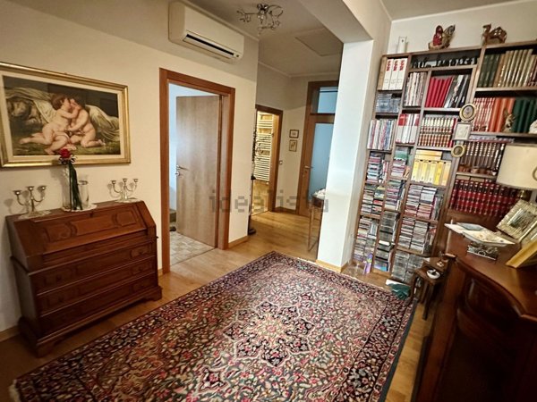 casa indipendente in vendita a Rossano Veneto in zona Mottinello