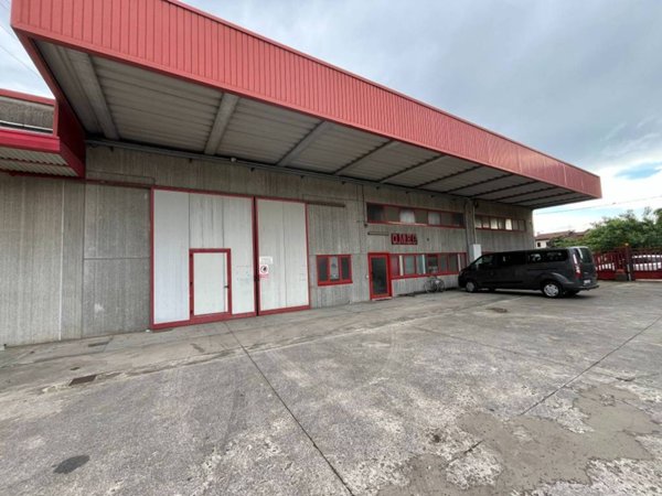 locale commerciale in vendita a Rossano Veneto