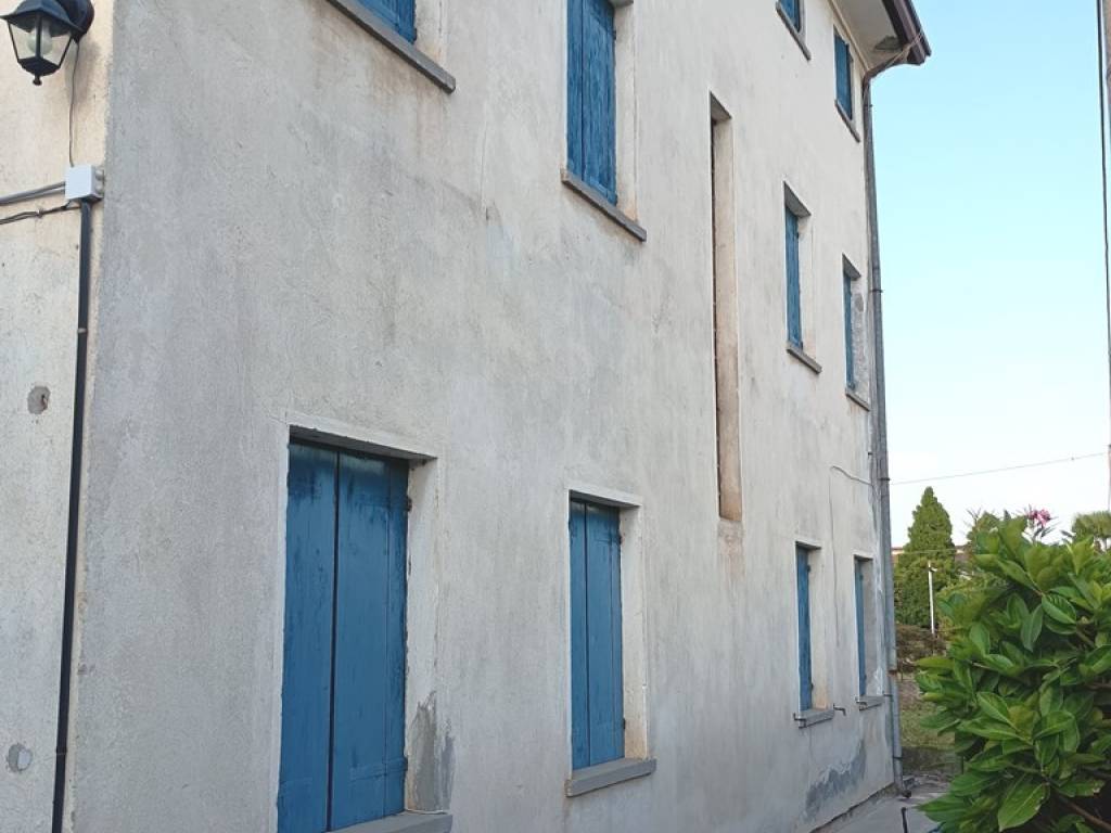 casa indipendente in vendita a Rossano Veneto