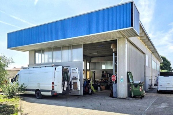 locale di sgombero in vendita a Rossano Veneto