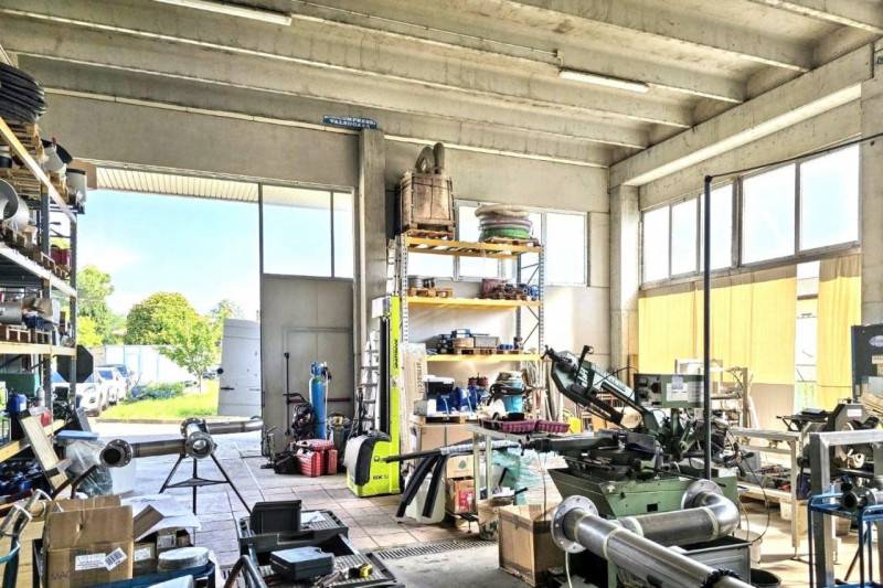 locale di sgombero in vendita a Rossano Veneto