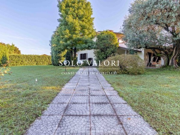 casa indipendente in vendita a Rossano Veneto