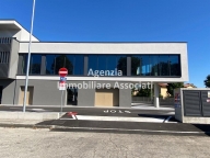 negozio in vendita a Rossano Veneto