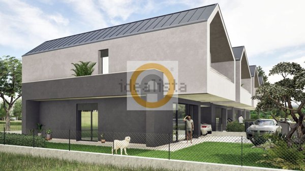 esavano in vendita a Rossano Veneto