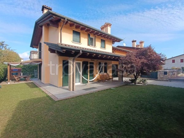 casa indipendente in vendita a Rossano Veneto
