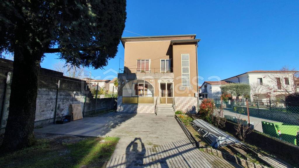 casa indipendente in vendita a Rossano Veneto