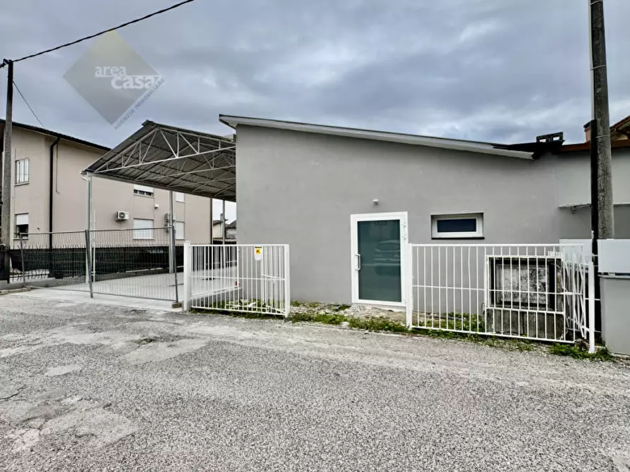 casa semindipendente in vendita a Rossano Veneto