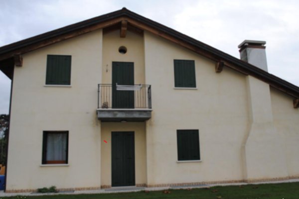 casa indipendente in vendita a Rossano Veneto