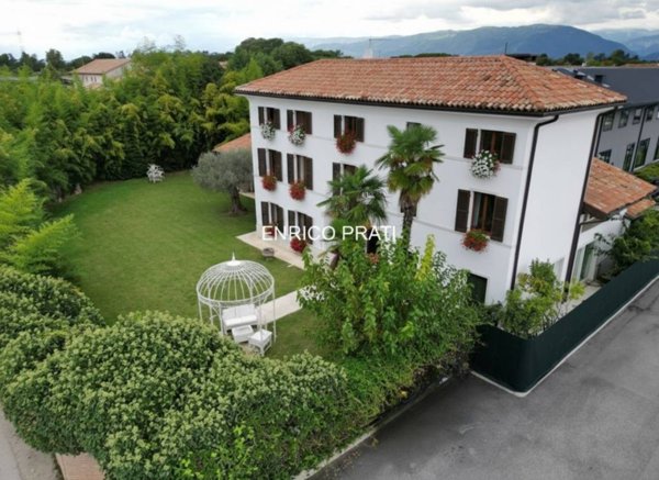 casa indipendente in vendita a Rossano Veneto