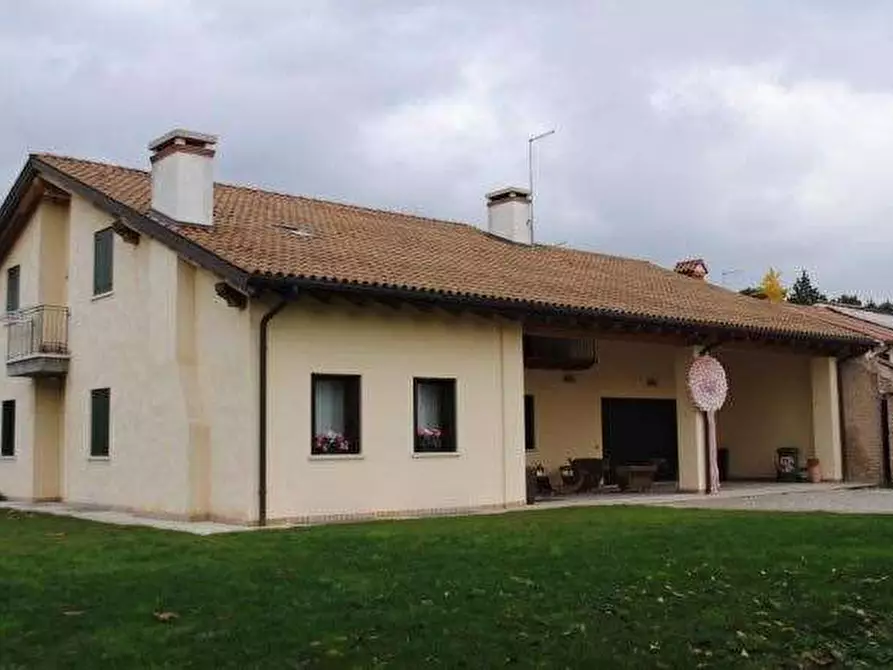 casa indipendente in vendita a Rossano Veneto