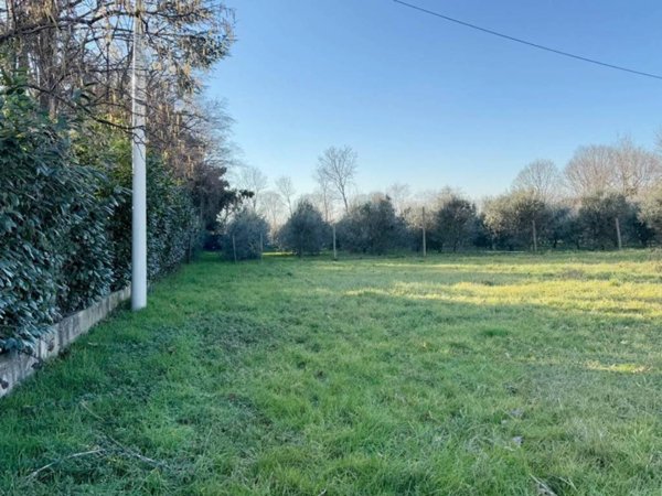 terreno edificabile in vendita a Rossano Veneto