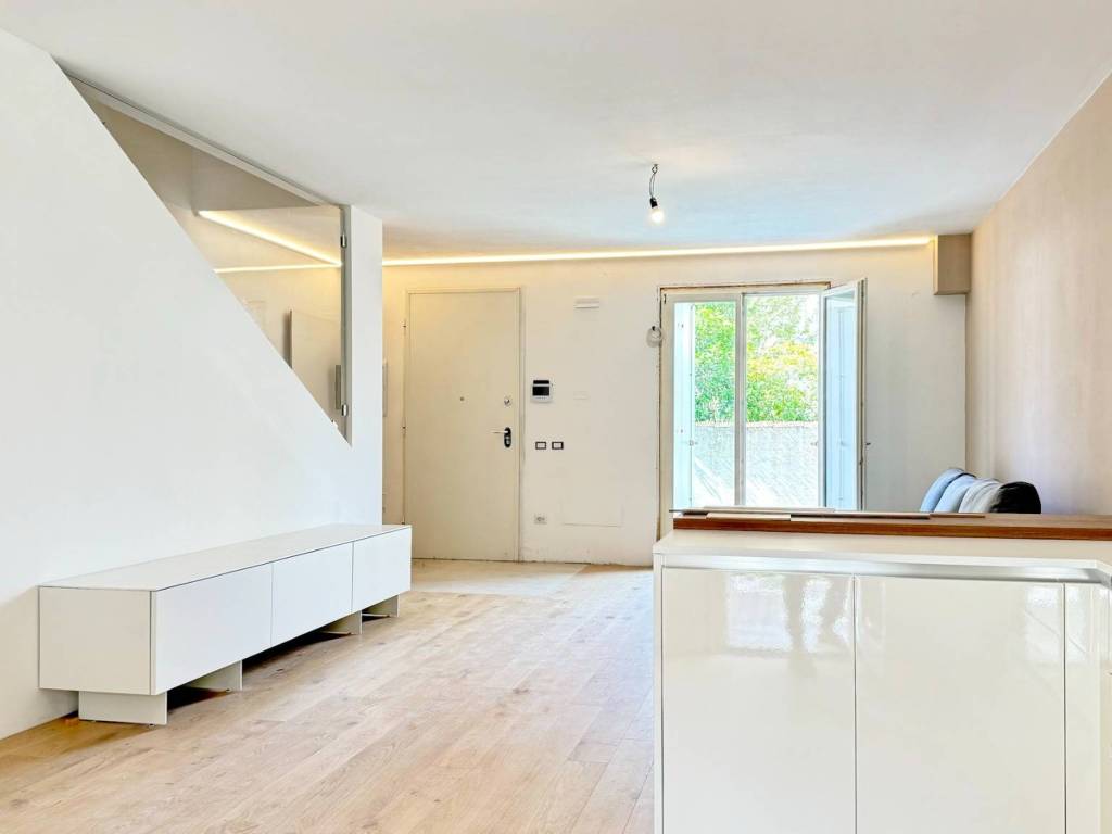 casa indipendente in vendita a Rossano Veneto