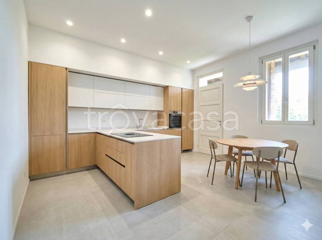 casa indipendente in vendita a Rossano Veneto