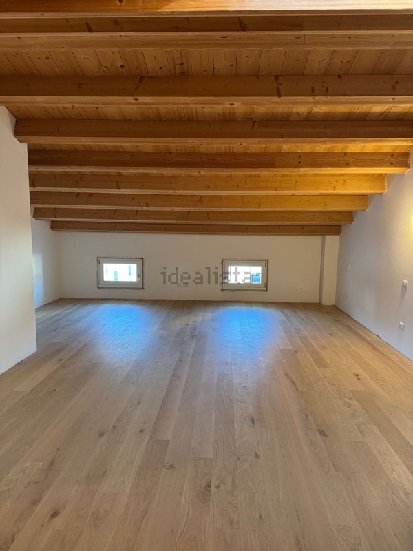 casa indipendente in vendita a Rossano Veneto