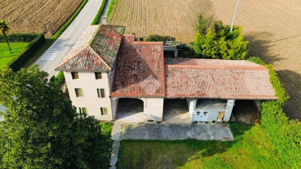 casa indipendente in vendita a Rossano Veneto