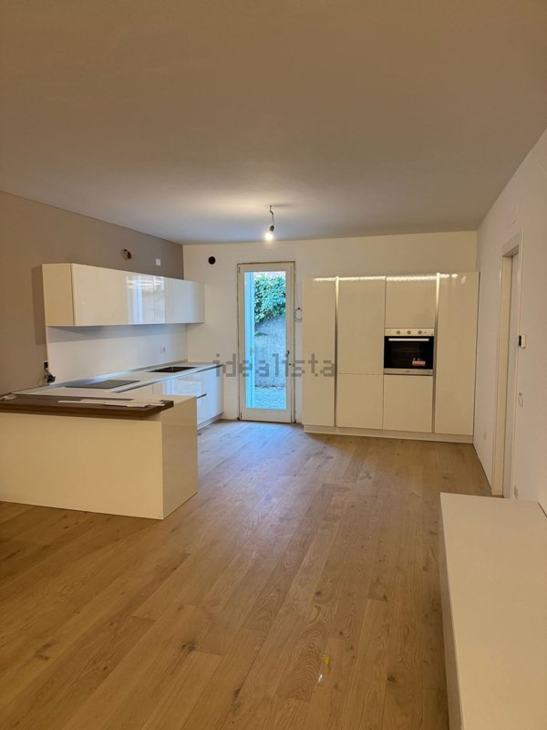 casa indipendente in vendita a Rossano Veneto