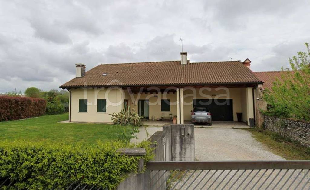 casa indipendente in vendita a Rossano Veneto