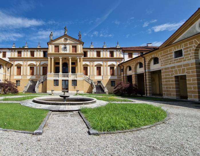 intera palazzina in vendita a Rossano Veneto