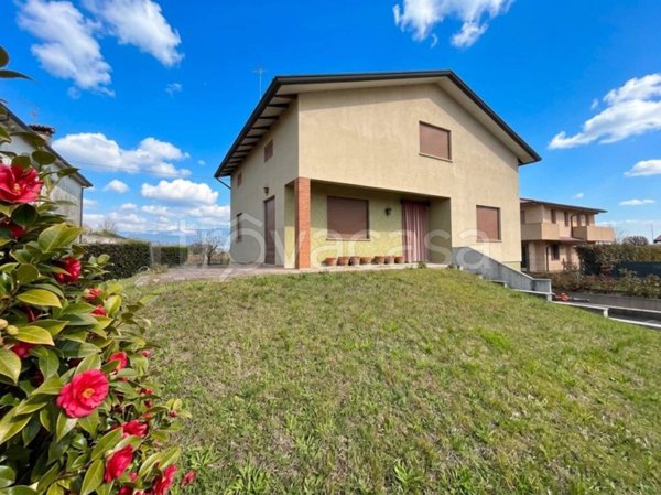 casa indipendente in vendita a Rossano Veneto