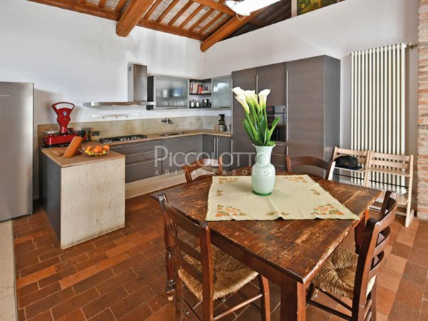 casa indipendente in vendita a Rossano Veneto