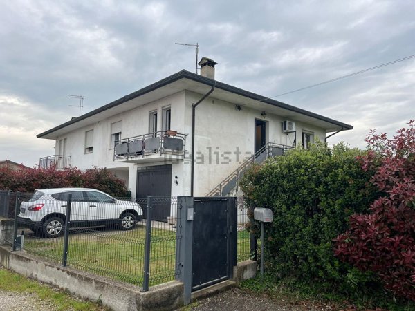 quadrivano in vendita a Rossano Veneto