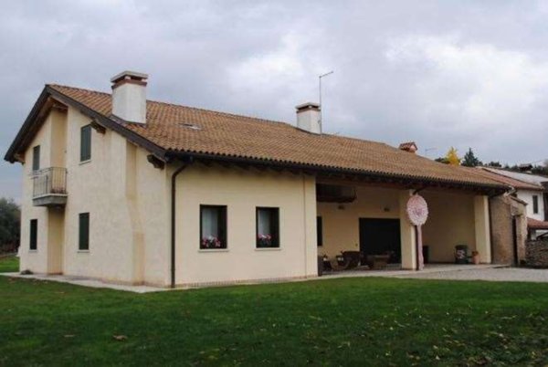 casa indipendente in vendita a Rossano Veneto