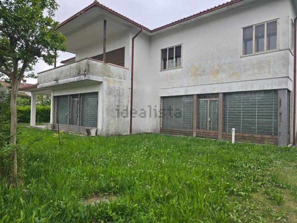 casa indipendente in vendita a Rossano Veneto in zona Mottinello