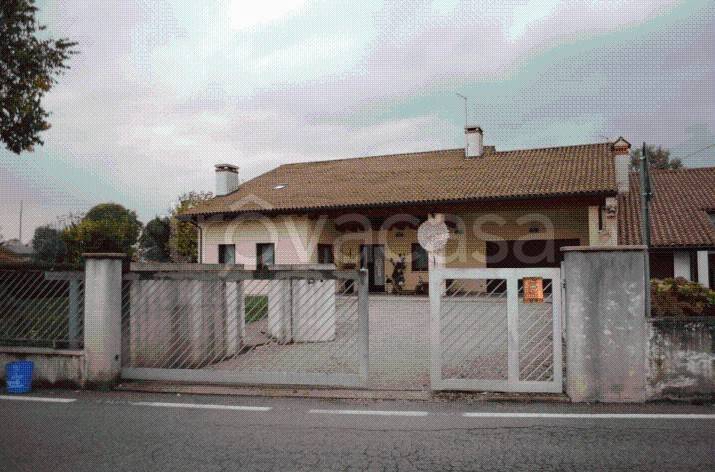 casa indipendente in vendita a Rossano Veneto
