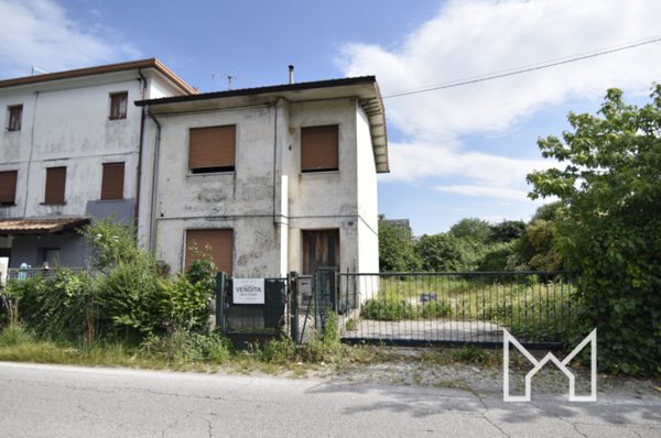 casa indipendente in vendita a Rossano Veneto