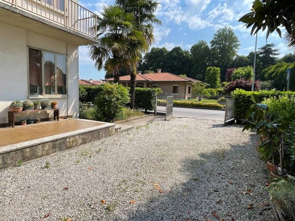 casa indipendente in vendita a Rossano Veneto