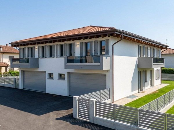 casa indipendente in vendita a Rossano Veneto in zona Mottinello