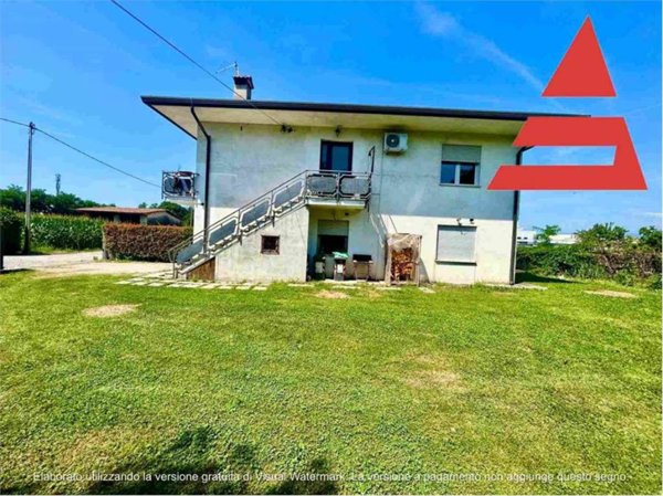 casa indipendente in vendita a Rossano Veneto