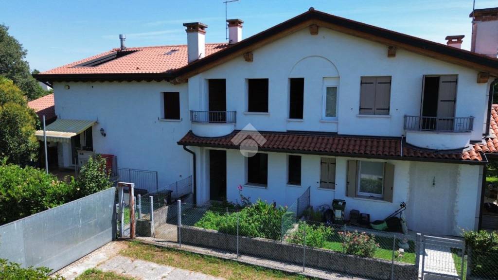 casa indipendente in vendita a Rossano Veneto in zona Mottinello