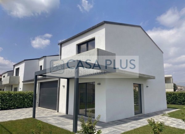 casa indipendente in vendita a Rossano Veneto