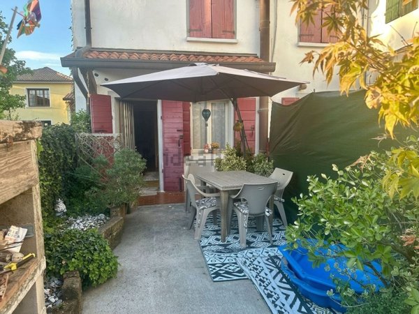 casa indipendente in vendita a Rossano Veneto